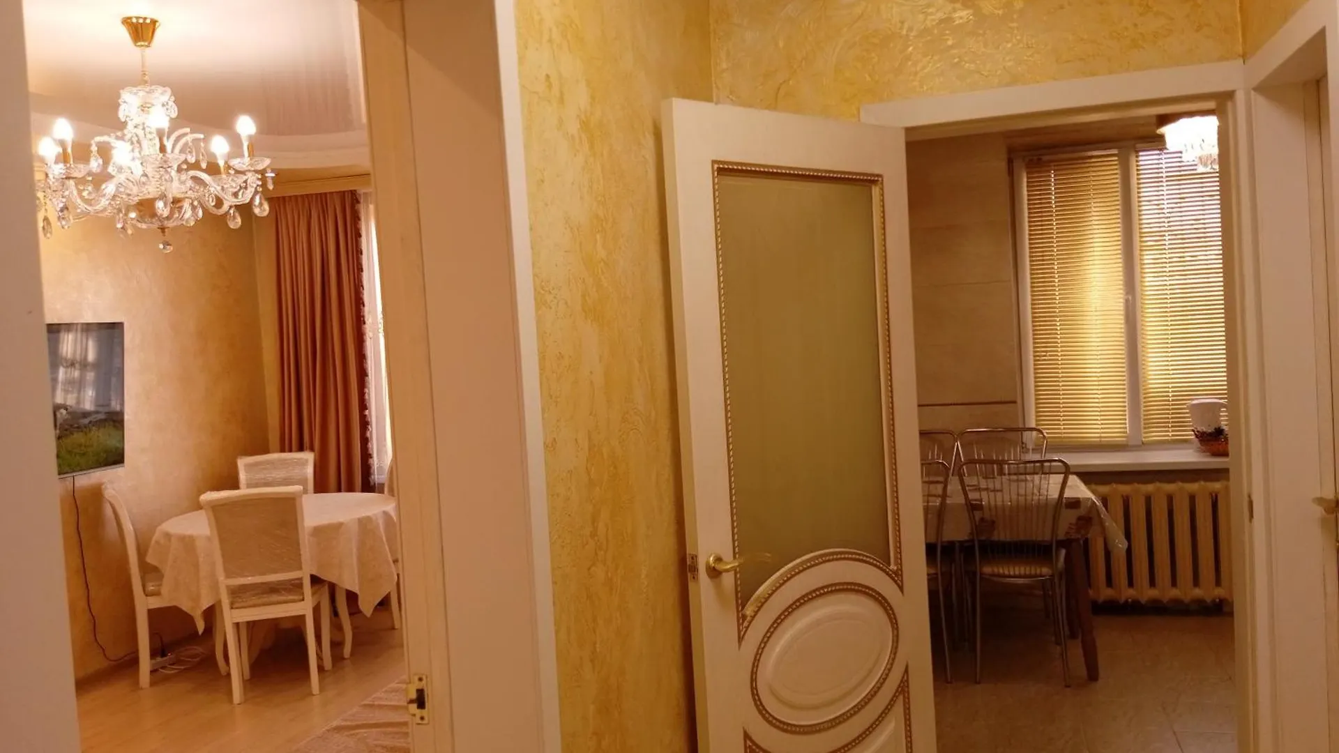 3 Rooms Of Sun 알마티 0*,  카자흐스탄
